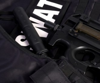 Police SWAT Armor & Rifle
